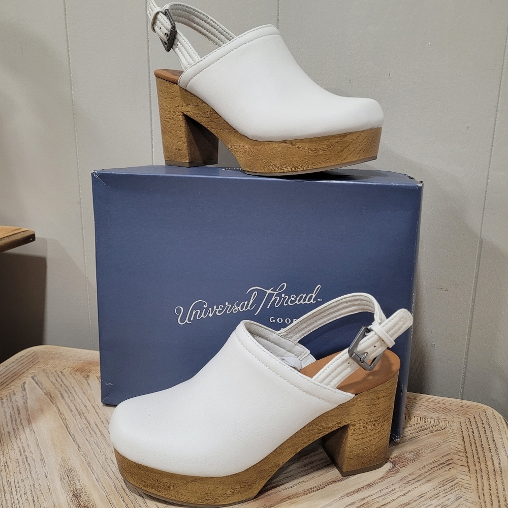 Universal Thread | Watson Heels in White